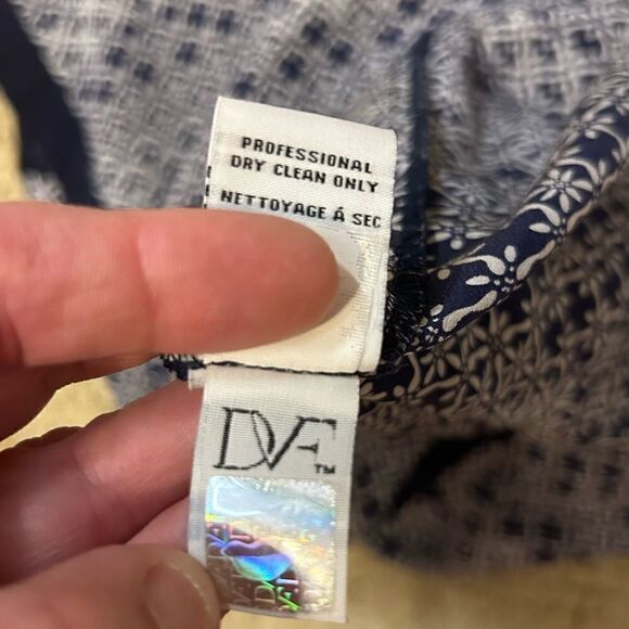 Diane Von Furstenberg silk navy white printed lightweight shirt dress‎ size 4 - Picture 8 of 10